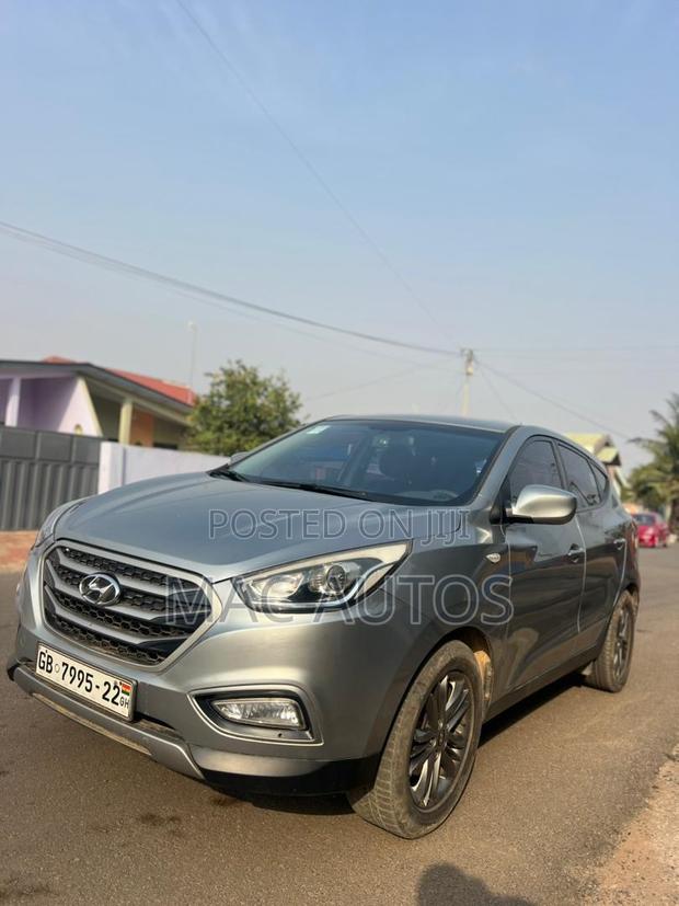 Hyundai Tucson SE FWD 2014 Gray