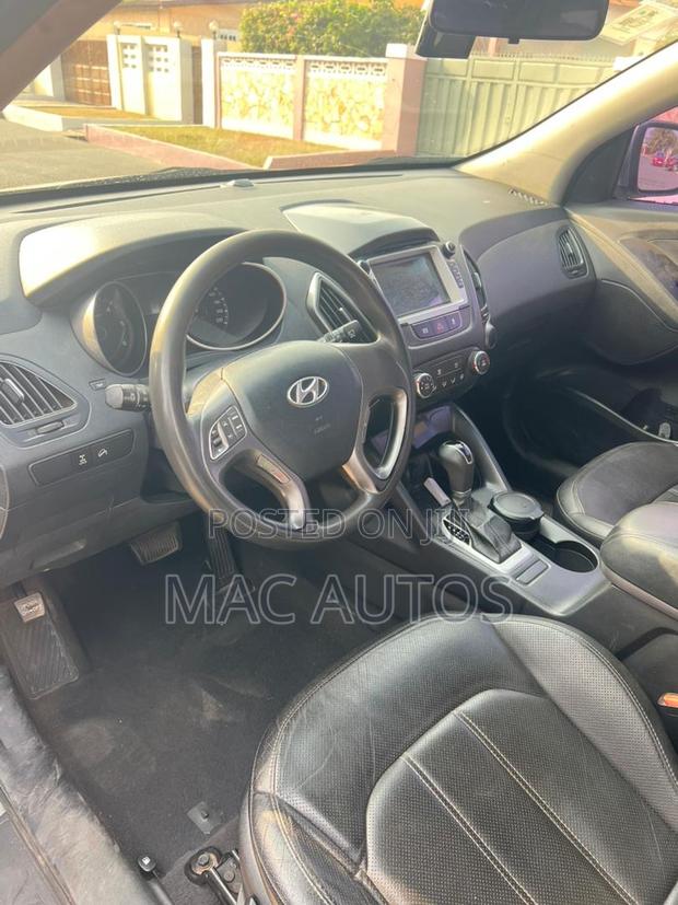 Hyundai Tucson SE FWD 2014 Gray photo 4