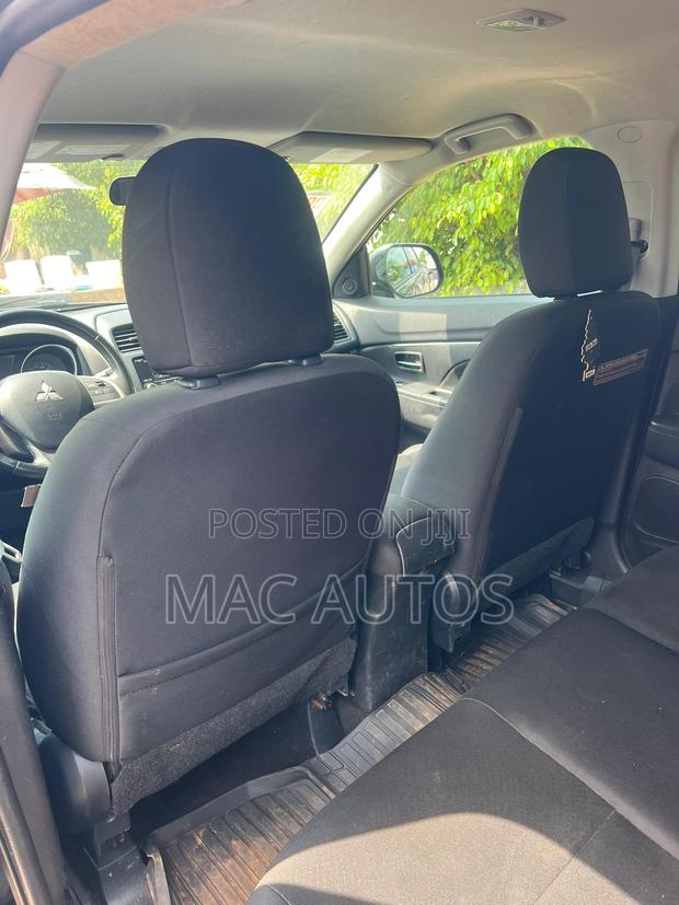 Mitsubishi Outlander Sport ES 2015 Black photo 4