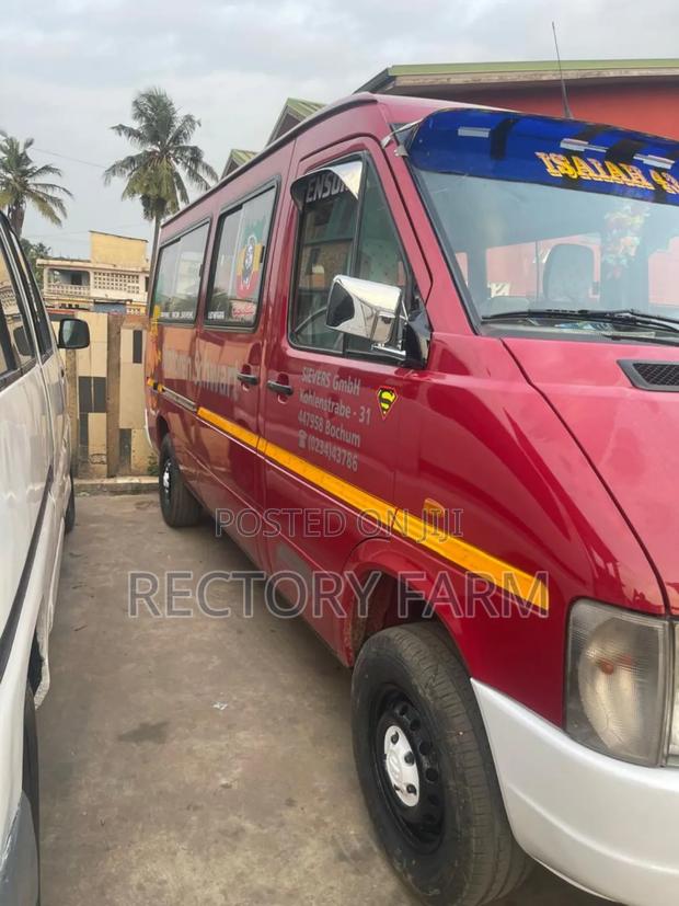 Volkswagen LT 2004 Red photo 4