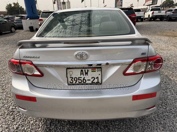 Toyota Corolla LE 4dr Sedan (1.8L 4cyl 4A) 2012 Silver