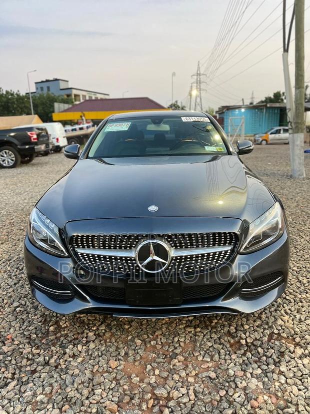 Mercedes-Benz C300 2016 Gray
