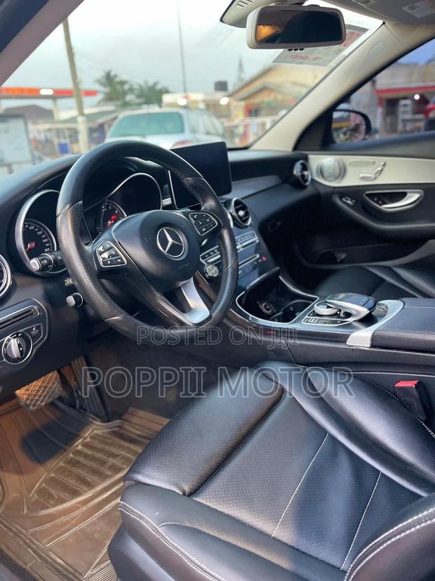 Mercedes-Benz C300 2016 Gray photo 4