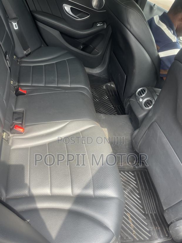 Mercedes-Benz C300 2016 Red photo 4