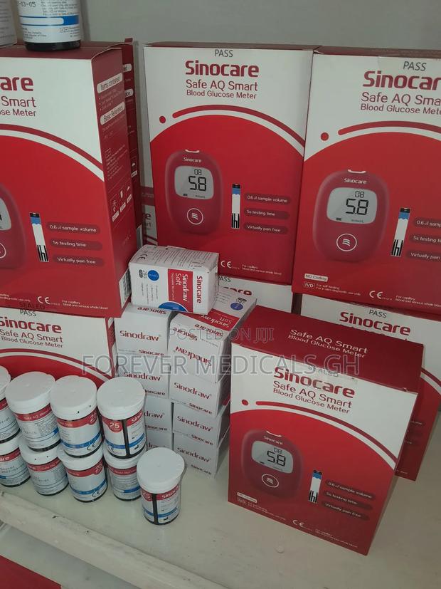 Sinocare Glucometer With Strips And Lancet · Photo 4