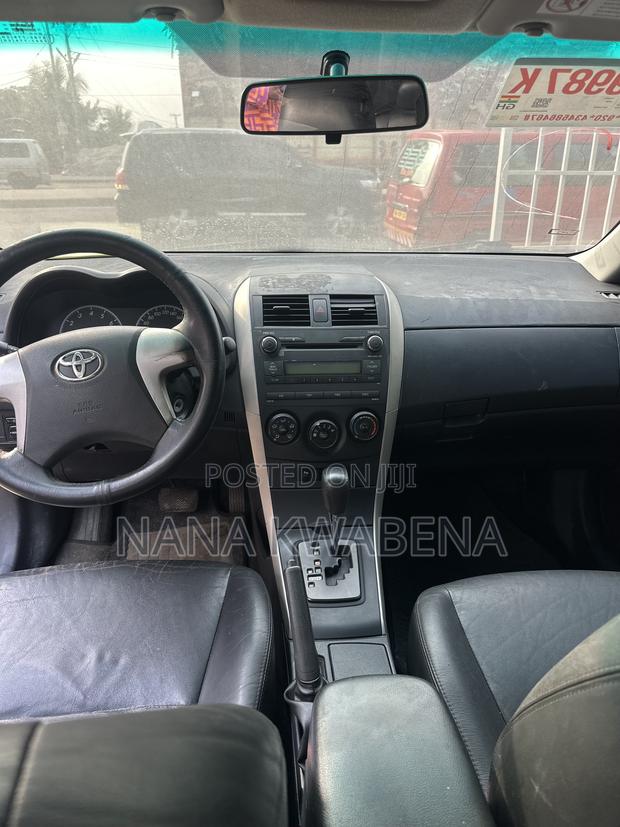 Toyota Corolla Altis 2014 Black