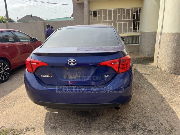 Toyota Corolla SE Special Edition 4dr Sedan (1.8L 4cyl CVT) 2017 Blue
