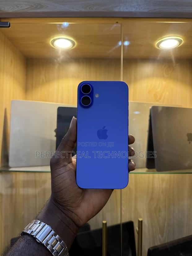 New Apple iPhone 16 Plus 128 GB Blue