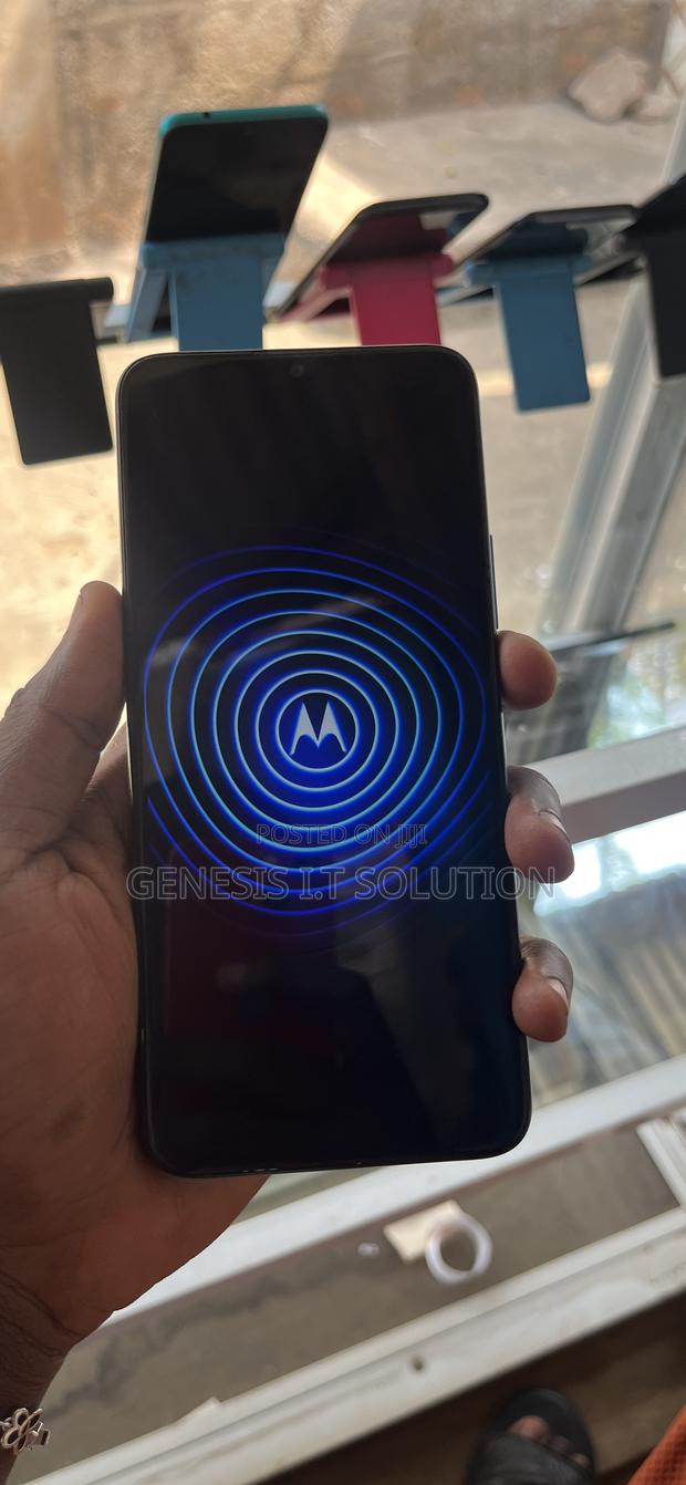 Motorola Moto E7 32 GB Green photo 2