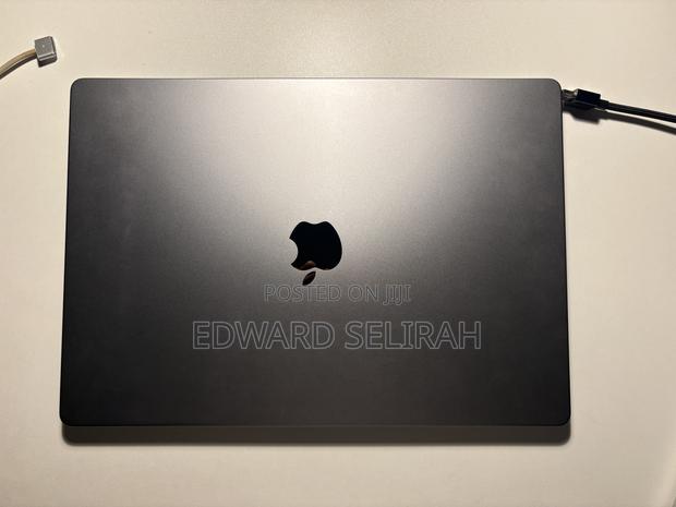 Laptop Apple MacBook Pro 16GB Apple M1 Pro SSD 1T photo 4