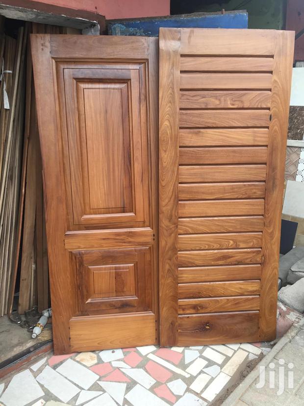 Wooden Doors · Photo 2