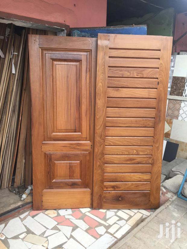 Wooden Doors · Photo 2