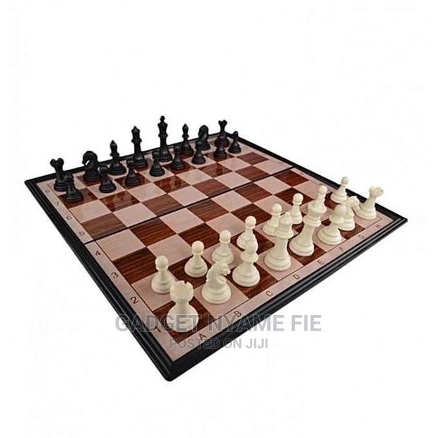 Brains Chess Board · Photo 3