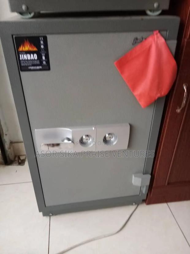 Office Money Safe · Photo 2
