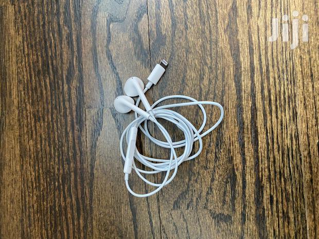 Apple Lightning Earpods Headphones