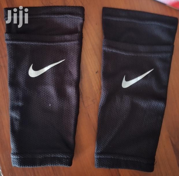 Nike Holes · Photo 1