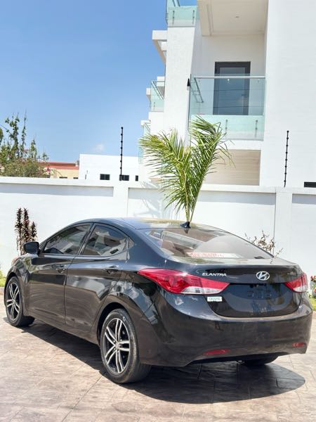 Hyundai Elantra GLS Sedan FWD (1.8L 4cyl 6A) 2013 Black