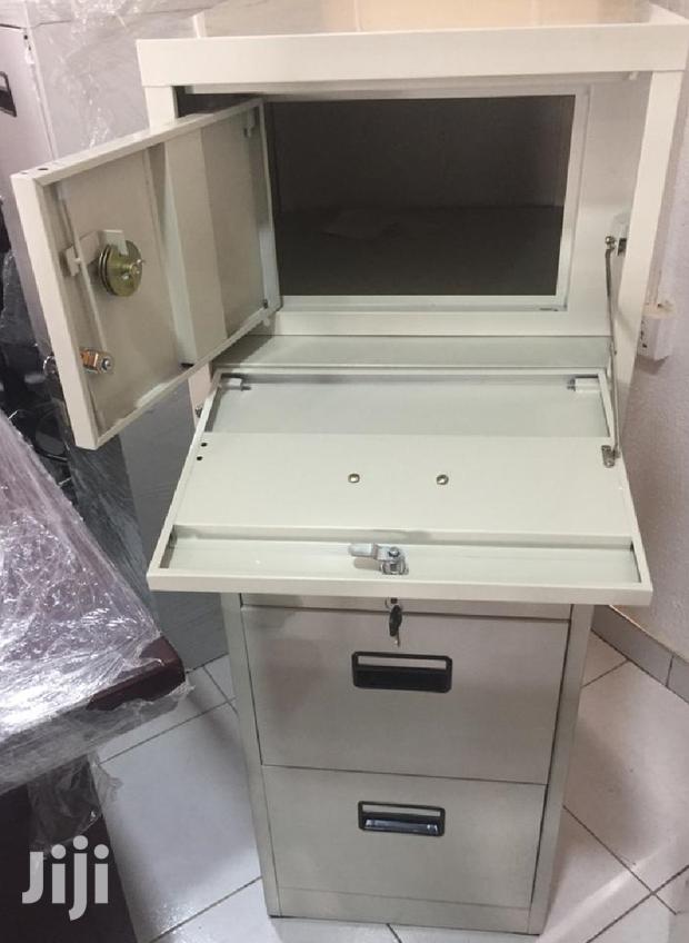 File Metallic Cabinet With Safe · Photo 2