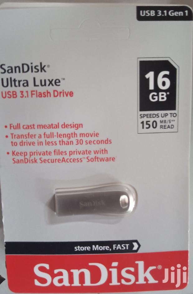 16gb Pen Drive · Photo 3