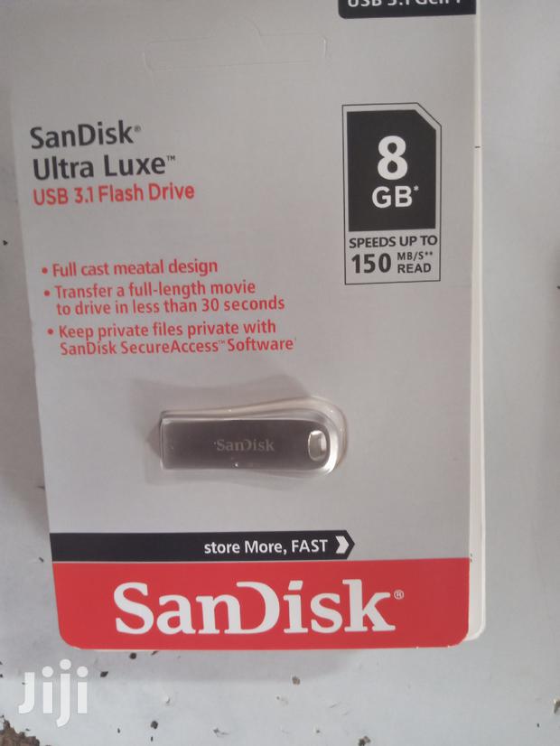 8gb Pen Drive · Photo 3