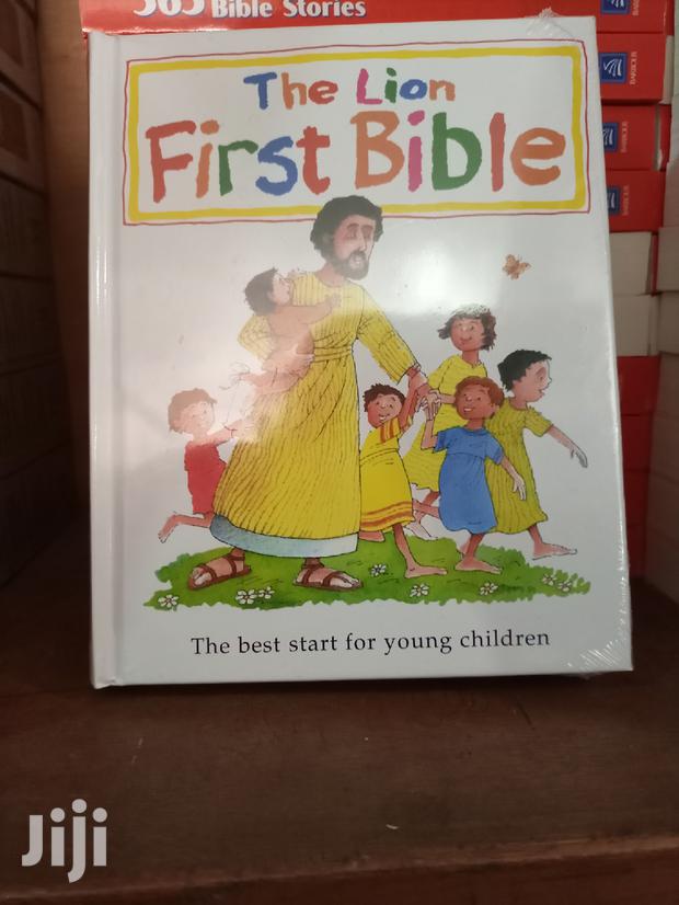 The Lion First Children Bible · Photo 1
