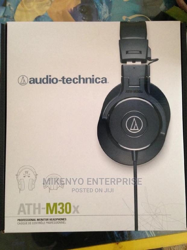 Audio-technica Ath-m30x Closed-back Monitoring Headphones · Photo 1