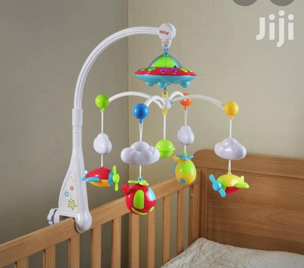 Baby Cot Mobile With Music And Light · Photo 1