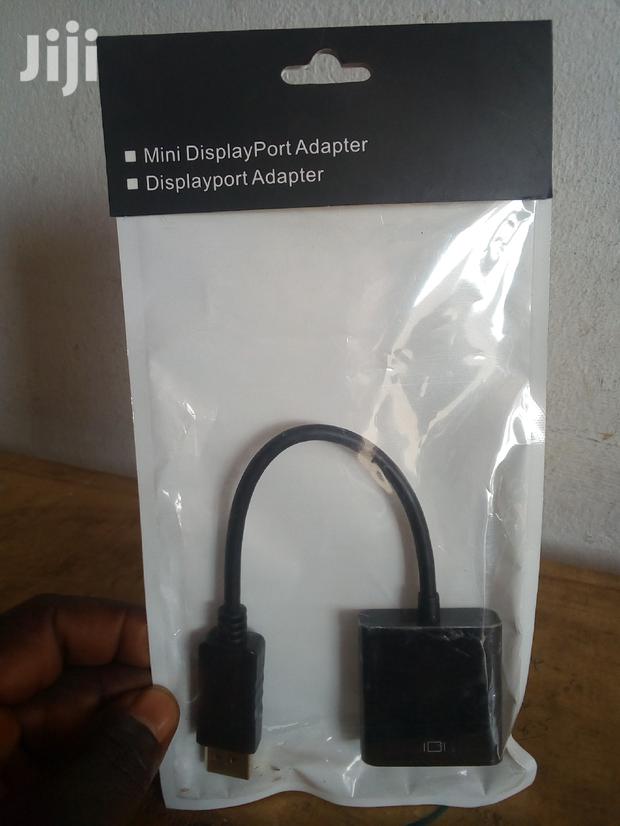 Display Port to HDMI Adapter · Photo 3