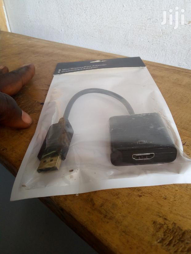Display Port to HDMI Adapter · Photo 4
