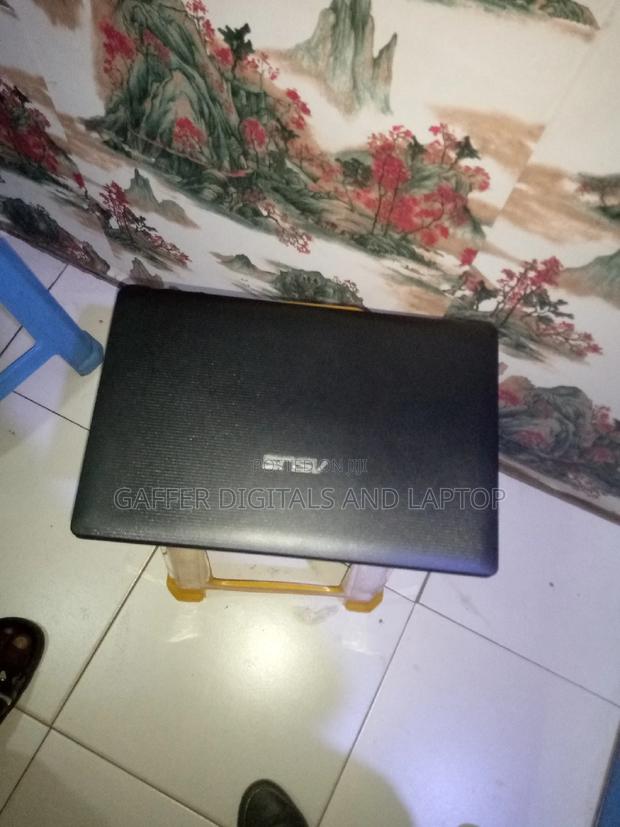 Laptop Asus A72F 8GB Intel Core I5 HDD 500GB · Photo 2