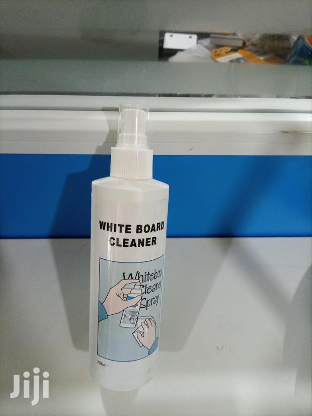 White Board Cleaner · Photo 2