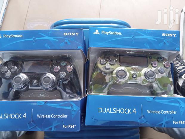 Sony PS4 Pad · Photo 3