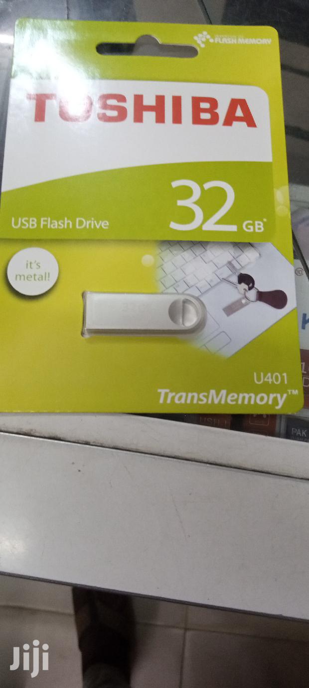 32gb Toshiba Pen Drive · Photo 2