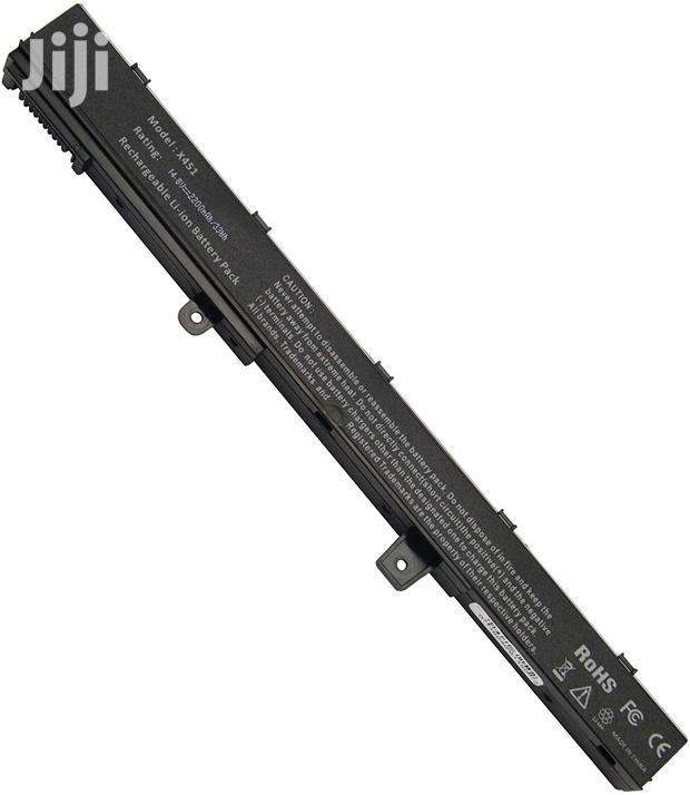 Asus X551 Laptop Battery · Photo 4