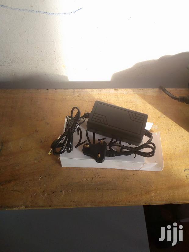 12v to 2a Adapter · Photo 3