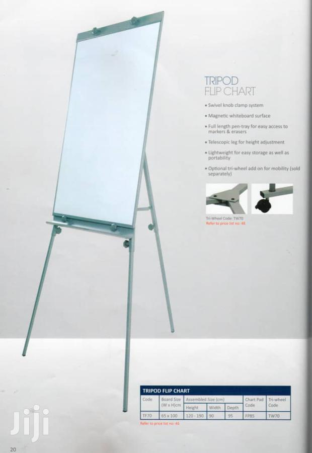 Flip Chart Stand · Photo 2