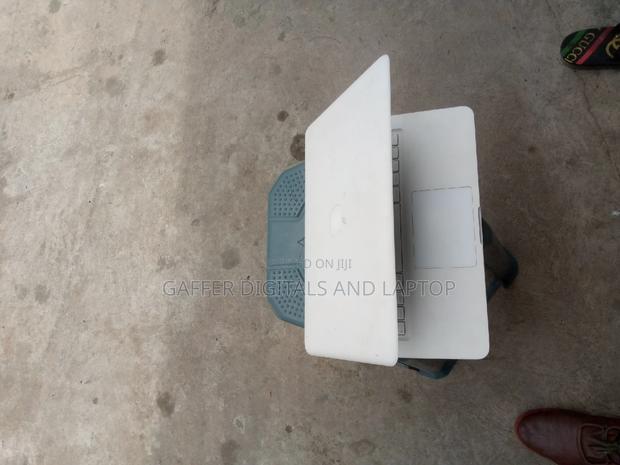 Laptop Apple MacBook 6GB Intel Core 2 Duo HDD 500GB · Photo 1