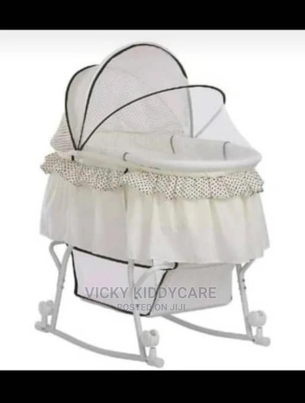 Bassinet Baby Cot · Photo 2