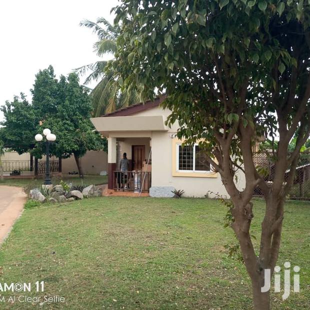 5 Bedroom House+Boys Qtr on Two Half Plot in East Eegon · Photo 4