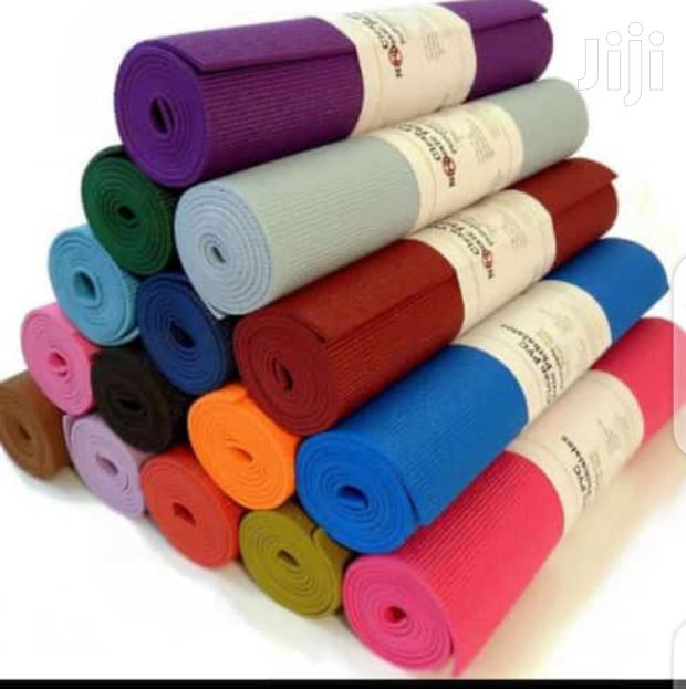 Yoga Mat 6mm (Heavy) · Photo 2
