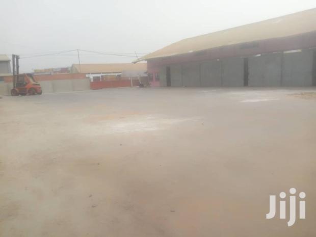 800 Sqm Warehouse With 3unite 2bedrooms · Photo 4