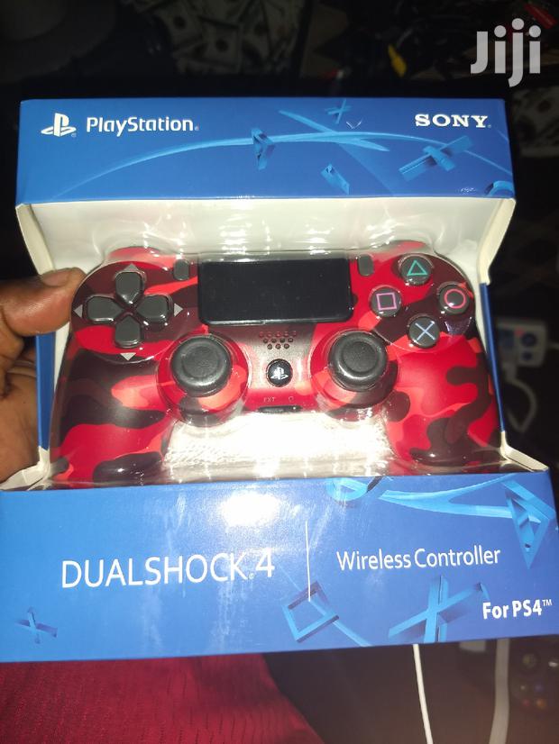Ps 4 Controller photo 2
