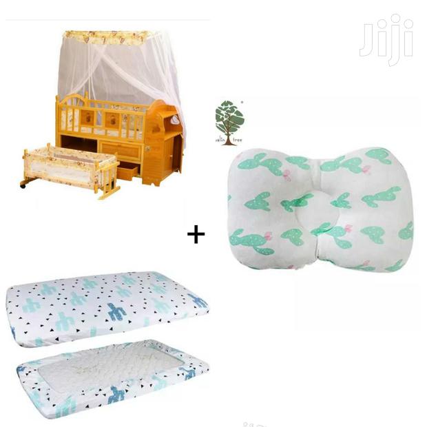 Baby Wooden Cot · Photo 2