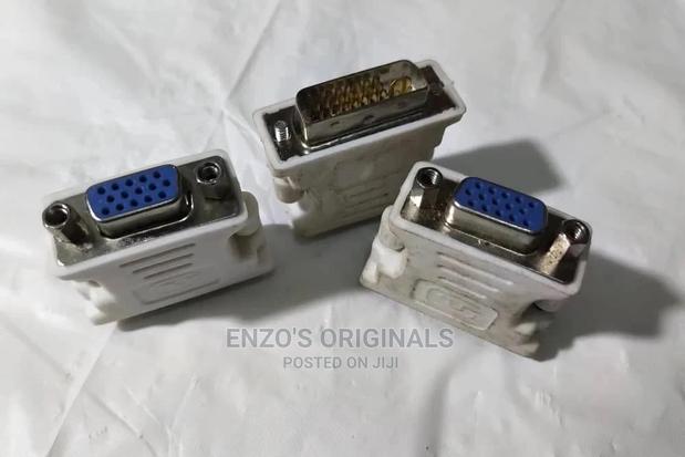 DVI to VGA Adapter · Photo 4