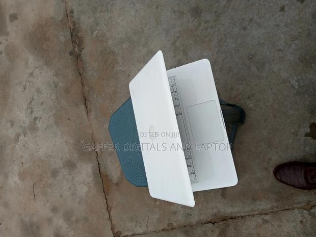 Laptop Apple MacBook 8GB Intel Core 2 Quad HDD 350GB · Photo 3