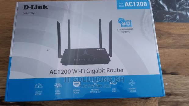 d'Link Router Dir825 · Photo 2