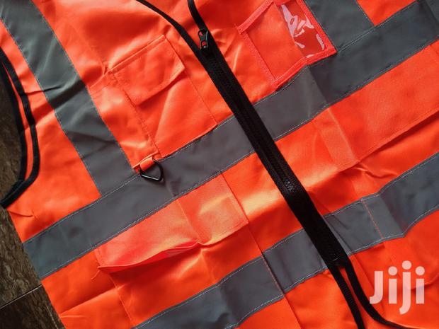 Heavy Duty Reflective Vest With Pockets/Reflector