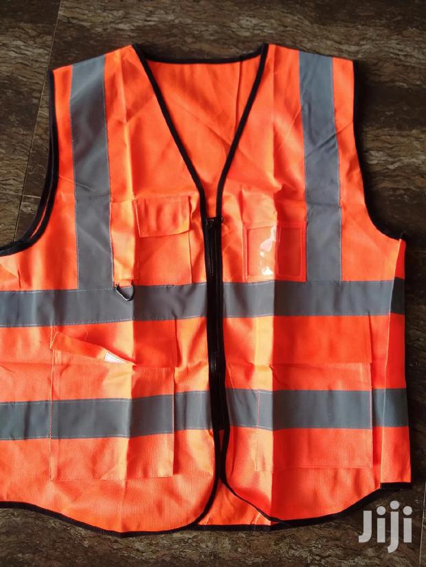 Heavy Duty Reflective Vest With Pockets/Reflector