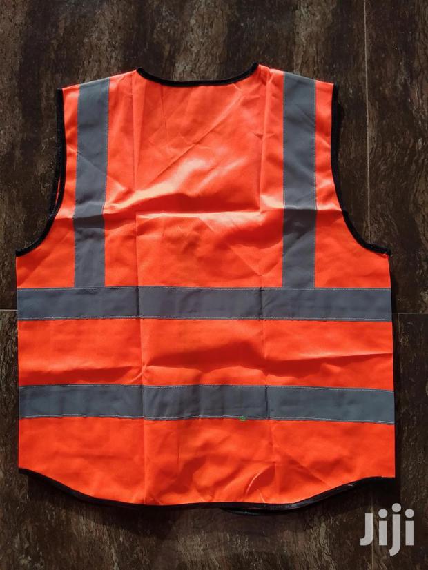 Heavy Duty Reflective Vest With Pockets/Reflector
