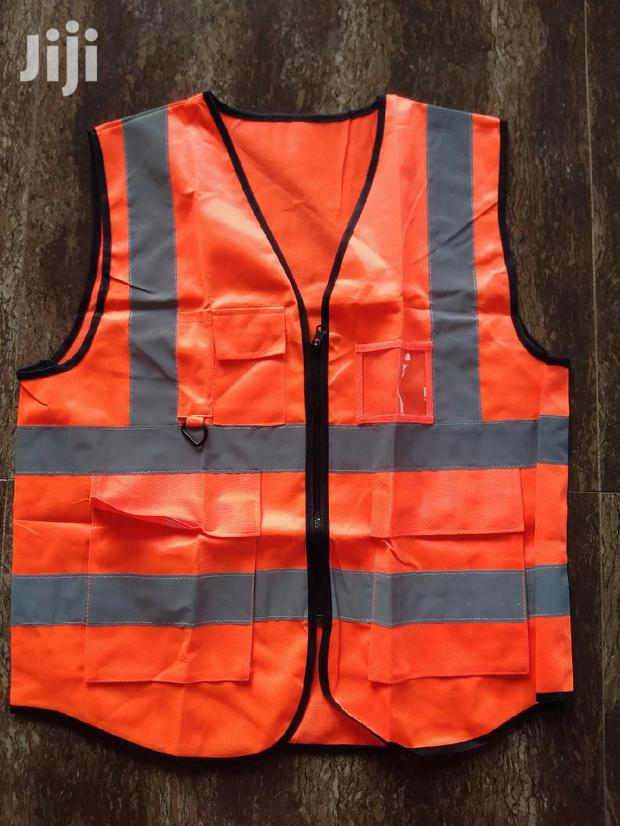 Heavy Duty Reflective Vest With Pockets/Reflector